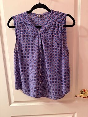Joie Sleeveless Button-Front Silk Blouse in Blue and Pink Geometric Print